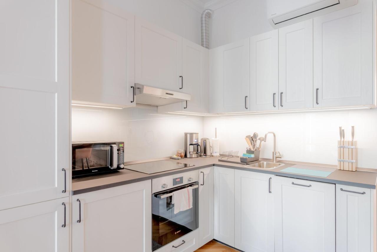 Szip 2 - New In Downtown Apartment Budapest Luaran gambar