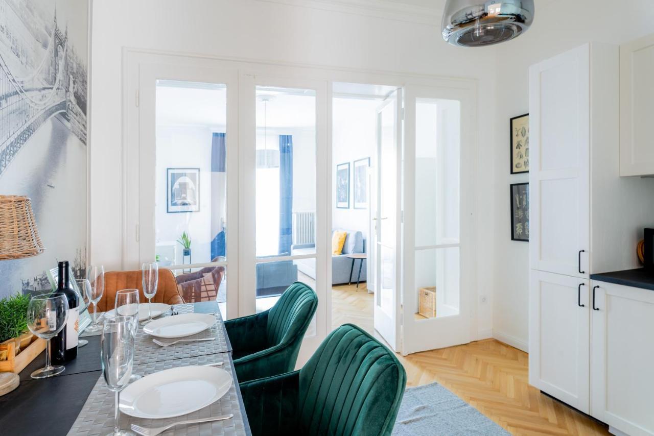 Szip 2 - New In Downtown Apartment Budapest Luaran gambar